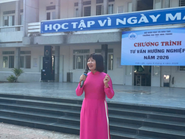 Chương trình tư vấn hướng nghiệp tại Đắk Lắk: 2.150 học sinh được tiếp sức định hướng tương lai