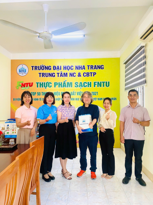 Làm việc với Giáo sư Wataru Ogasawara, Đại học Công nghệ Nagaoka, Nhật Bản